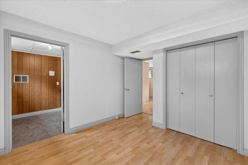 4707 Brockington Road Nw, Calgary, AB - Indoor Photo Showing Other Room