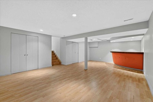 4707 Brockington Road Nw, Calgary, AB - Indoor Photo Showing Other Room