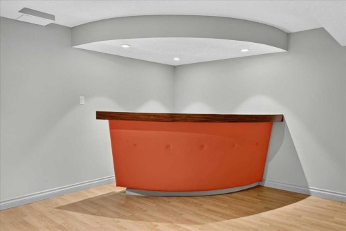 4707 Brockington Road Nw, Calgary, AB - Indoor Photo Showing Other Room