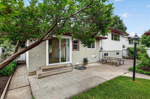 4707 Brockington Road Nw, Calgary, AB - Outdoor