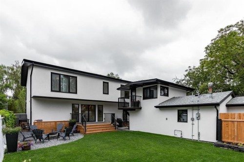 2543 Chicoutimi Drive Nw, Calgary, AB - Outdoor