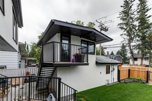 2543 Chicoutimi Drive Nw, Calgary, AB - Outdoor With Exterior