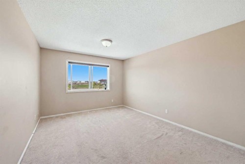 86 Saddlecrest Close Ne, Calgary, AB - Indoor Photo Showing Other Room