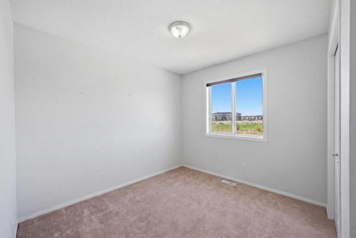 86 Saddlecrest Close Ne, Calgary, AB - Indoor Photo Showing Other Room
