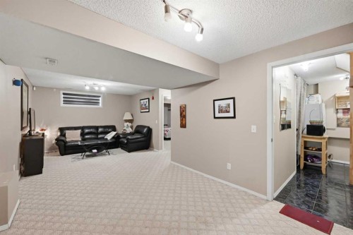 86 Saddlecrest Close Ne, Calgary, AB - Indoor