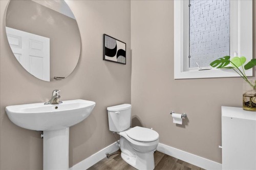 244 Carrington Crescent Nw, Calgary, AB - Indoor Photo Showing Bathroom