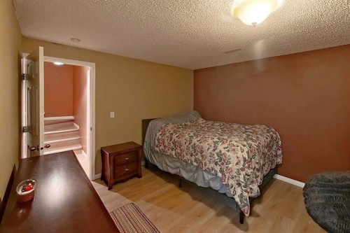 66 Copperfield Close Se, Calgary, AB - Indoor Photo Showing Bedroom