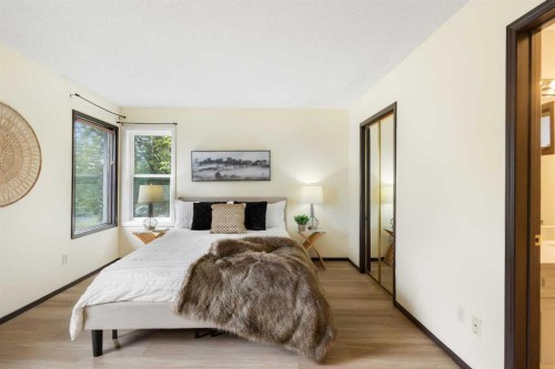 508 78 Avenue Sw, Calgary, AB - Indoor Photo Showing Bedroom