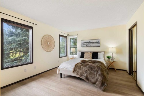 508 78 Avenue Sw, Calgary, AB - Indoor Photo Showing Bedroom