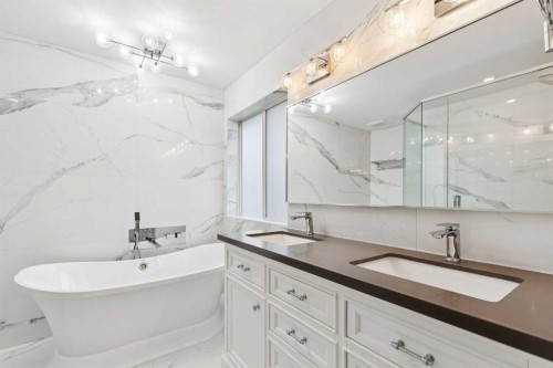38 Tuscany Hills Crescent Nw, Calgary, AB - Indoor Photo Showing Bathroom