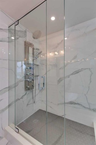 38 Tuscany Hills Crescent Nw, Calgary, AB - Indoor Photo Showing Bathroom