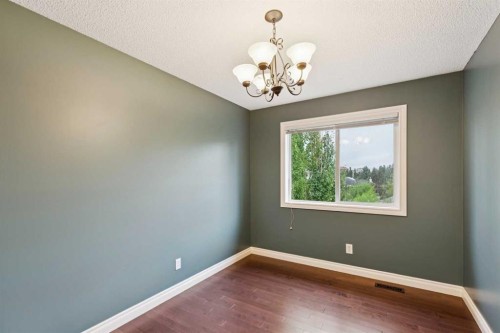 38 Tuscany Hills Crescent Nw, Calgary, AB - Indoor Photo Showing Other Room