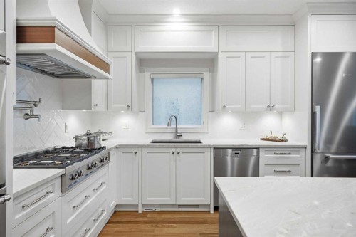 109 Shawnee Place Sw, Calgary, AB - Indoor Photo Showing Kitchen With Upgraded Kitchen