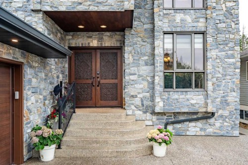 109 Shawnee Place Sw, Calgary, AB - Outdoor