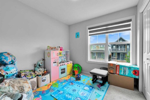 273 Lucas Avenue Nw, Calgary, AB - Indoor