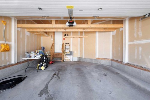 57 Everoak Circle Sw, Calgary, AB - Indoor Photo Showing Garage