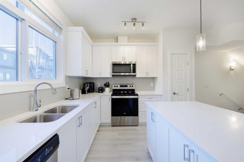 50 Sage Bluff Circle Nw, Calgary, AB - Indoor Photo Showing Kitchen With Double Sink With Upgraded Kitchen