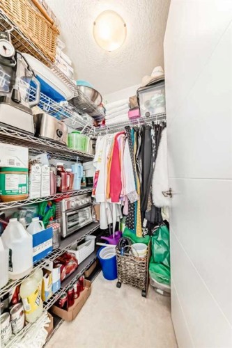 202-122 Mahogany Centre Se, Calgary, AB - Indoor With Storage