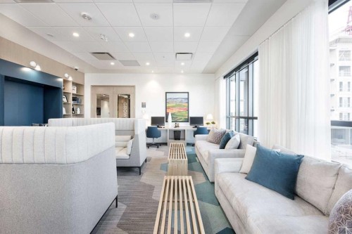 202-122 Mahogany Centre Se, Calgary, AB - Indoor Photo Showing Living Room