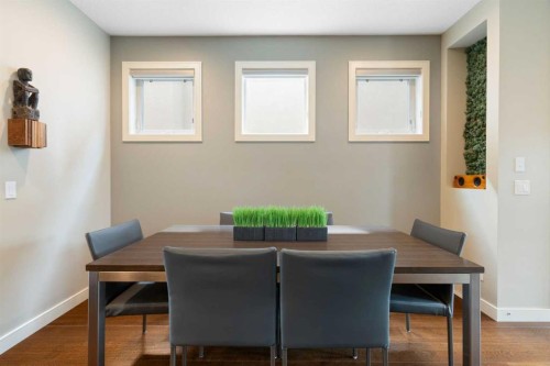3213 Kinsale Road Sw, Calgary, AB - Indoor Photo Showing Dining Room