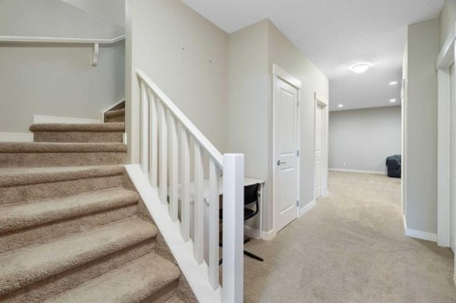 3213 Kinsale Road Sw, Calgary, AB - Indoor Photo Showing Other Room