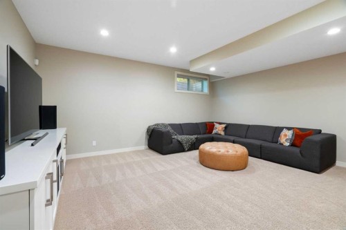3213 Kinsale Road Sw, Calgary, AB - Indoor Photo Showing Basement