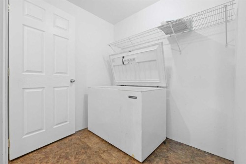 104 Copperstone Terrace Se, Calgary, AB - Indoor Photo Showing Other Room