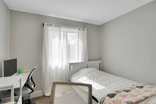 227 Citadel Lane Nw, Calgary, AB - Indoor Photo Showing Bedroom