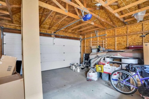 227 Citadel Lane Nw, Calgary, AB - Indoor Photo Showing Garage