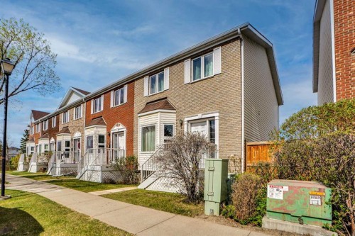 227 Citadel Lane Nw, Calgary, AB - Outdoor With Facade