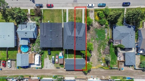 8924 34 Avenue, Calgary, AB - 