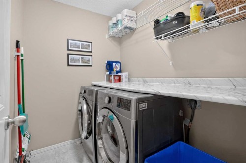 264 Riverview Close Se, Calgary, AB - Indoor Photo Showing Laundry Room