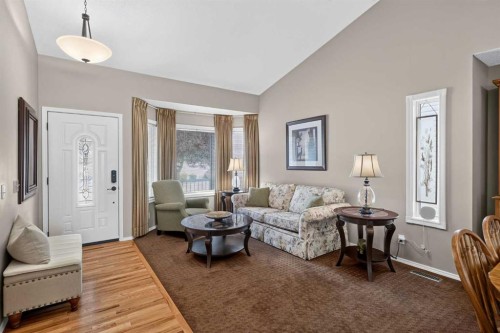 264 Riverview Close Se, Calgary, AB - Indoor Photo Showing Living Room
