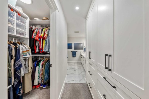 100 Lake Crimson Close Se, Calgary, AB - Indoor With Storage
