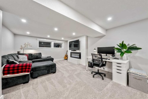 100 Lake Crimson Close Se, Calgary, AB - Indoor
