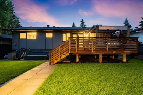 100 Lake Crimson Close Se, Calgary, AB - Outdoor