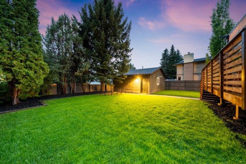 100 Lake Crimson Close Se, Calgary, AB - Outdoor