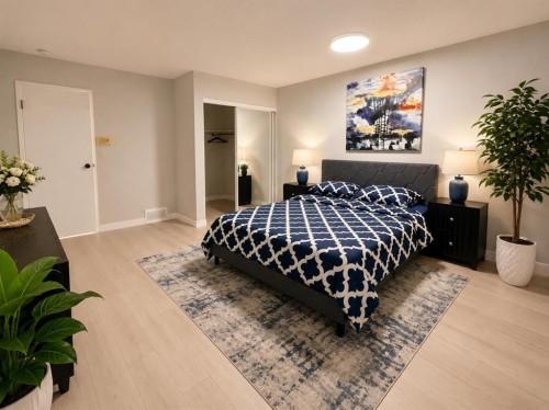 6832 37 Avenue Ne, Calgary, AB - Indoor Photo Showing Bedroom
