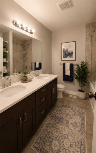 6832 37 Avenue Ne, Calgary, AB - Indoor Photo Showing Bathroom