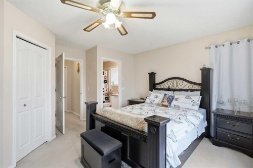 52 Douglas Glen Crescent Se, Calgary, AB - Indoor Photo Showing Bedroom