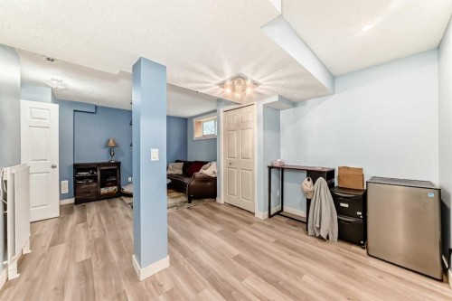 485 Cimarron Boulevard, Okotoks, AB - Indoor