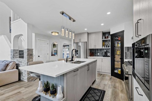 11 Citadel Meadow Grove Nw, Calgary, AB - Indoor Photo Showing Kitchen With Double Sink With Upgraded Kitchen