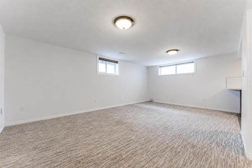 2906 Doverville Crescent Se, Calgary, AB - Indoor