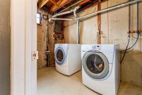 2906 Doverville Crescent Se, Calgary, AB - Indoor Photo Showing Laundry Room