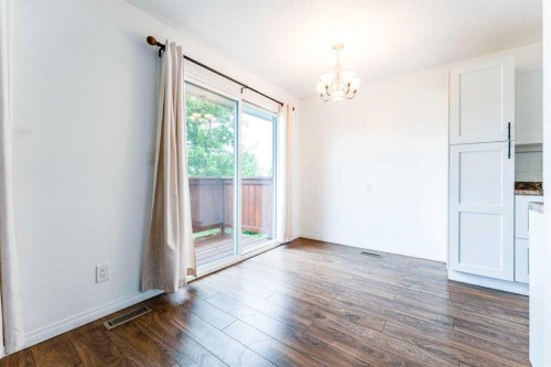 2906 Doverville Crescent Se, Calgary, AB - Indoor Photo Showing Other Room
