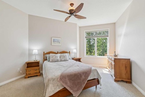 7 Wentworth Landing Sw, Calgary, AB - Indoor Photo Showing Bedroom