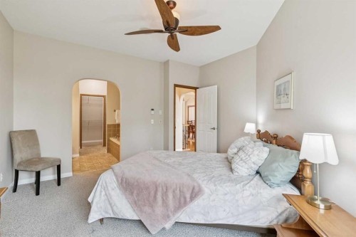 7 Wentworth Landing Sw, Calgary, AB - Indoor Photo Showing Bedroom