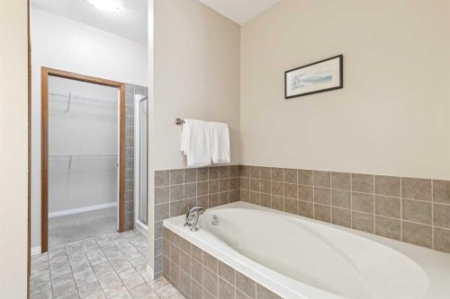 7 Wentworth Landing Sw, Calgary, AB - Indoor Photo Showing Bathroom