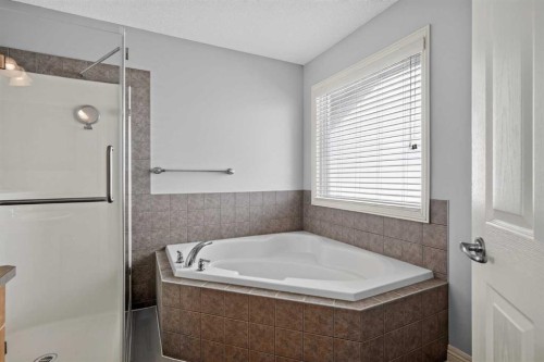 646 Chaparral Drive Se, Calgary, AB - Indoor Photo Showing Bedroom