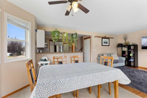 25 Hillview Road, Strathmore, AB - Indoor